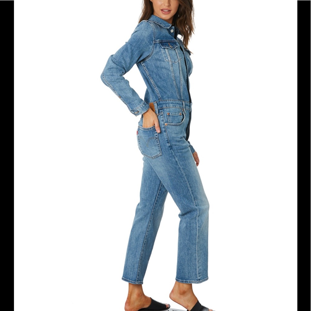 Levi’s kick flare jumper